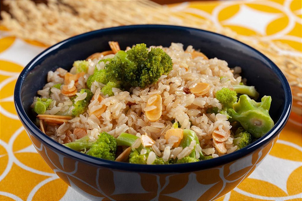 Arroz integral com brócolis e lascas de amêndoas congelado 130g