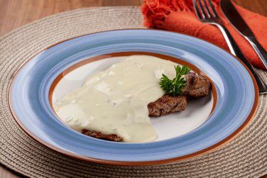 Bombom de filé mignon ao creme de gorgonzola congelado 200g