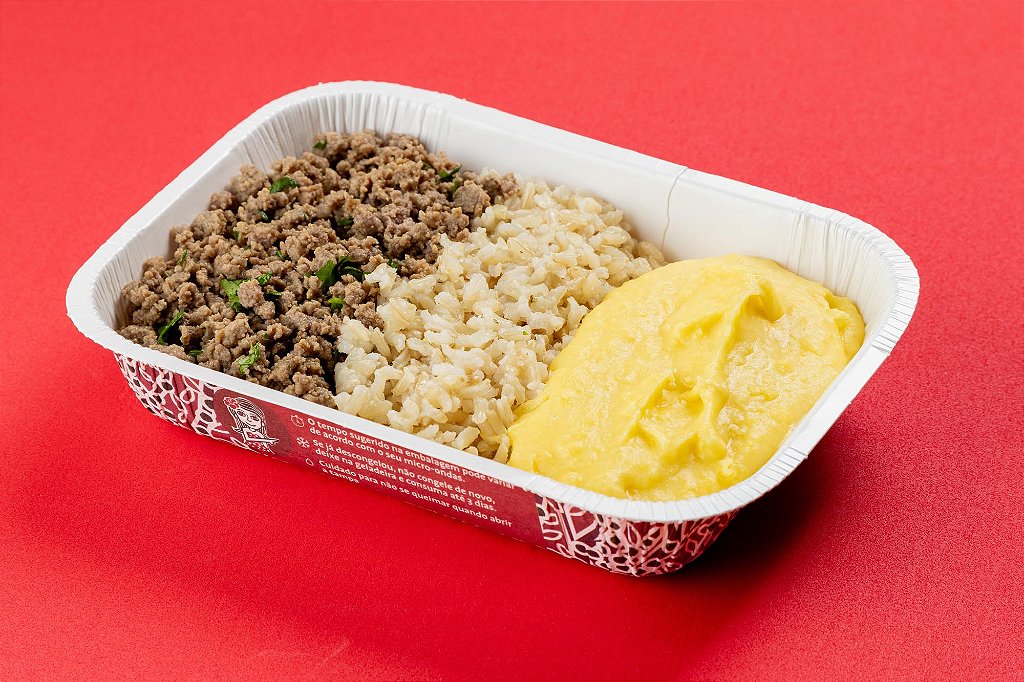 Carne moída refogada com cebolinha, arroz integral e purê de mandioquinha 4...