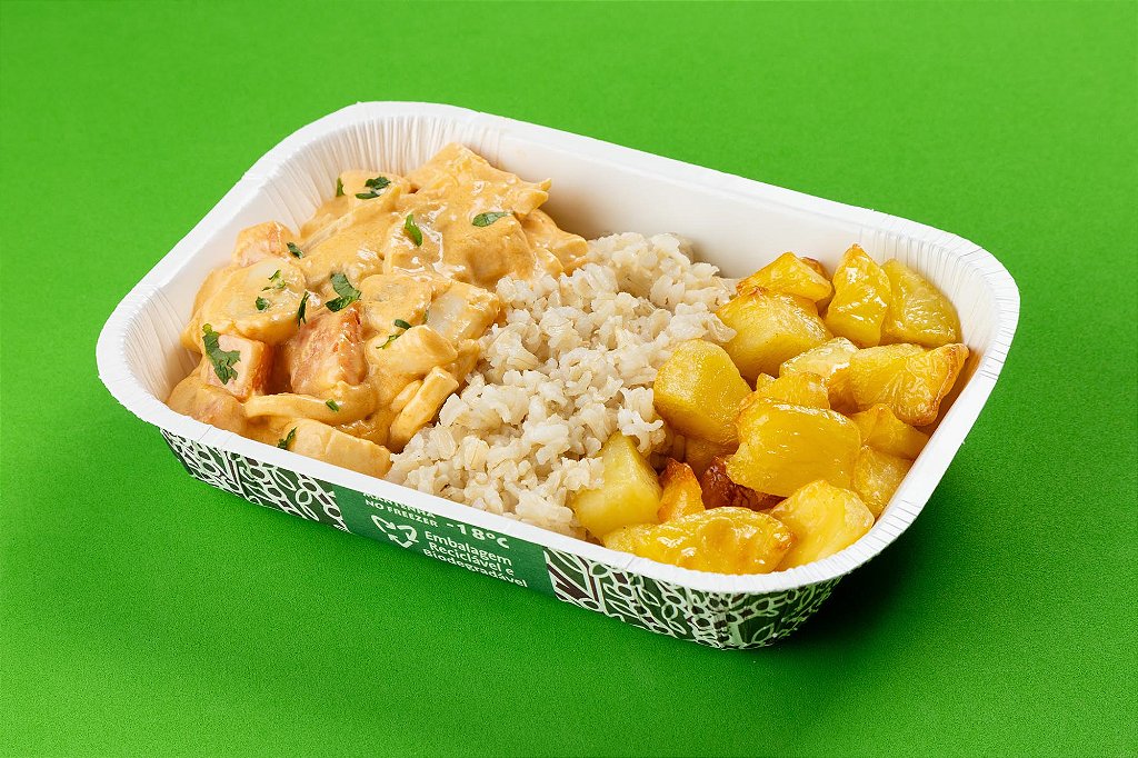 Estrogonofe de Palmito e cenoura com arroz integral e batata na manteiga 40...