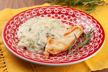 Filé de frango ao creme de alho poró congelado 200g